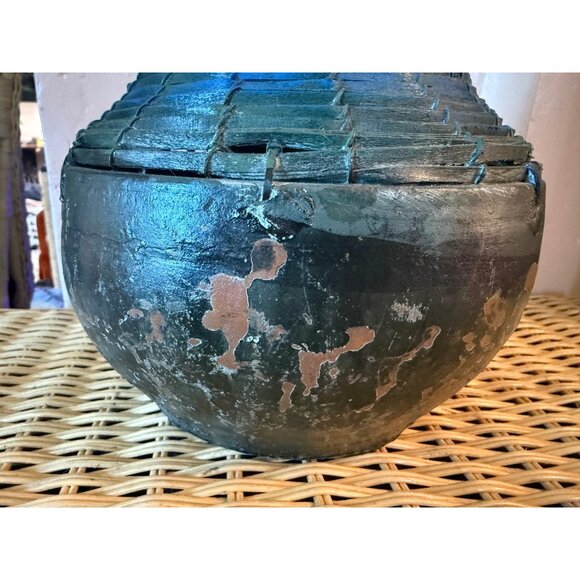 Vintage Art Pottery And Wicker Decor Vase Blue Weathered Rustic - Picture 11 of 12